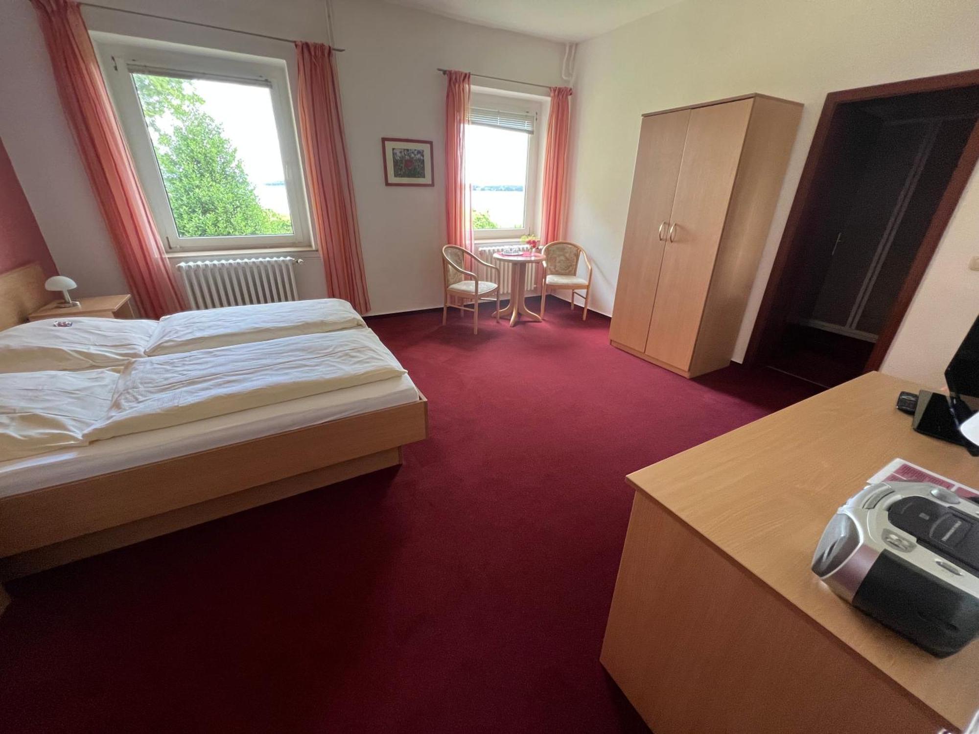 Gaestehaus Niederhof Sundhagen-Niederhof Номер фото